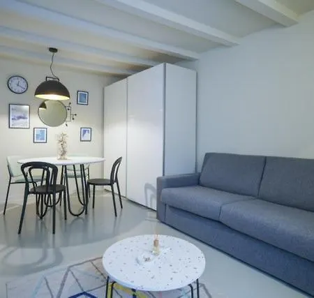 Apartament Mirakul *